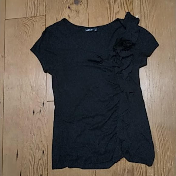 Top - Picture 1 of 1